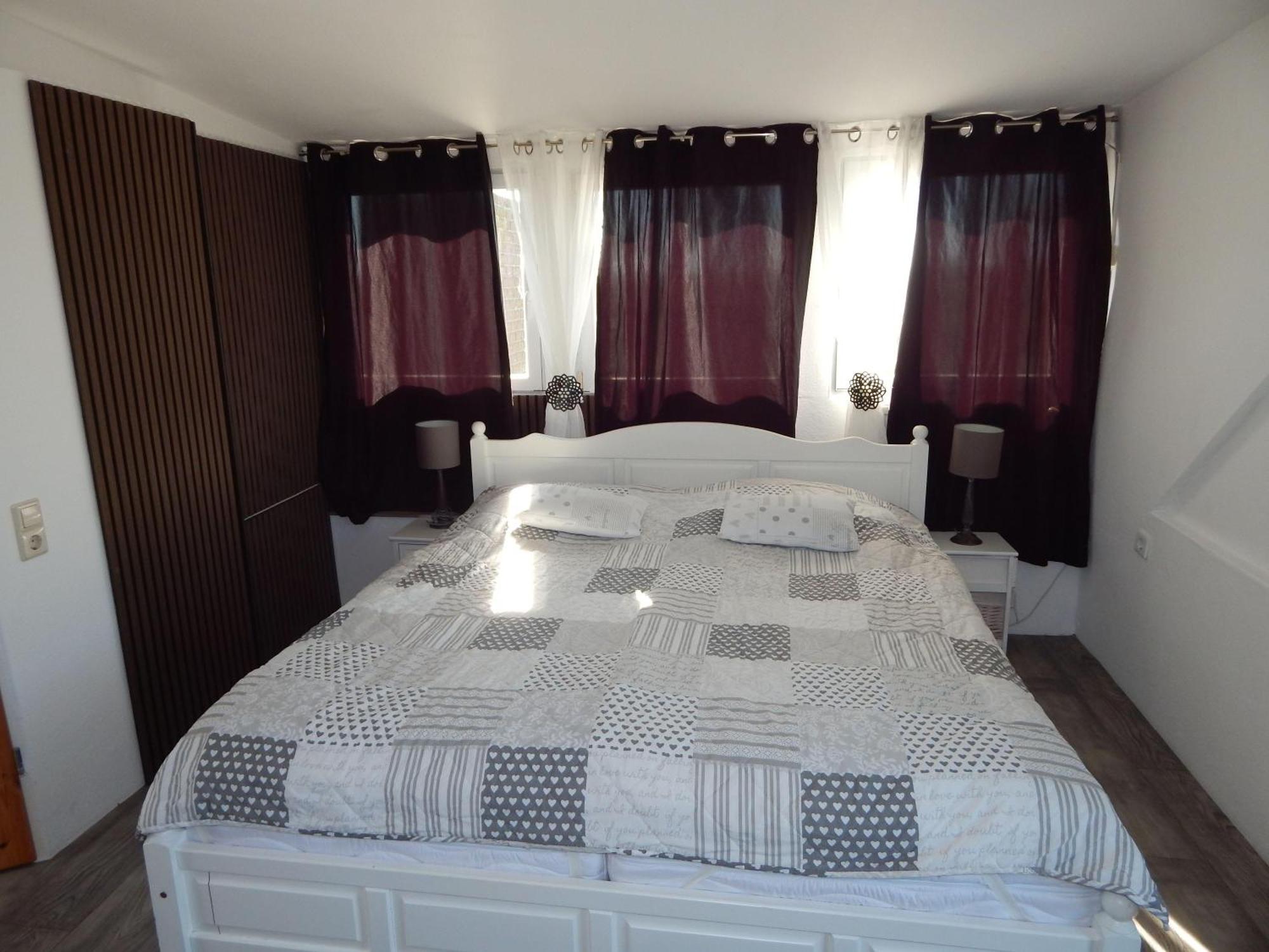 Wunderschoenes-Freistehendes-Ferienhaus-An-Der-See-Sauna-Strand-Yachthafen-Wlan Bruinisse Εξωτερικό φωτογραφία